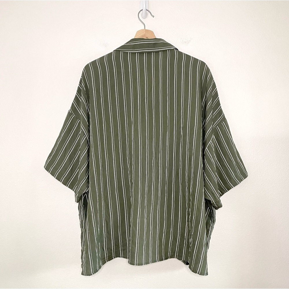 Anthropologie The Dylon Short Sleeve Wide Placket Blouse Green Stripe Large - Picture 7 of 15